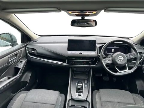 PJ72YWT Nissan Qashqai 1.5 E-Power N-Connecta [Glass Roof] 5dr Auto Thumbnail #12