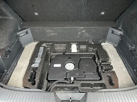 PJ72YWT Nissan Qashqai 1.5 E-Power N-Connecta [Glass Roof] 5dr Auto Thumbnail #20