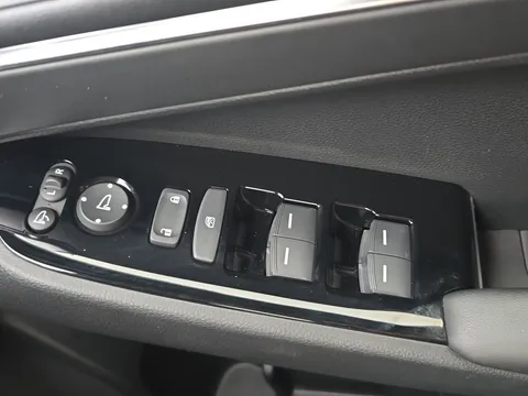 DK23YFN Honda Hr-V 1.5 eHEV Advance 5dr CVT Thumbnail #18