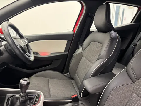 13 of 30 for Renault Clio 1.0 TCe 90 SE Edition 5dr