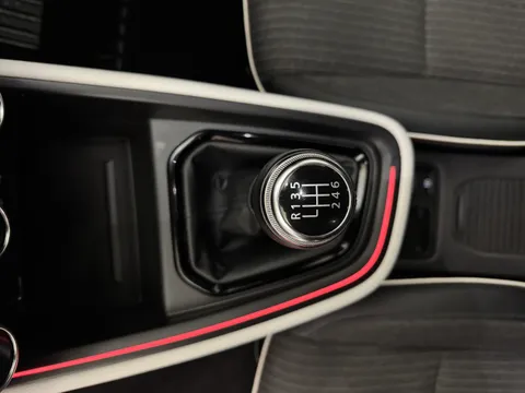 15 of 30 for Renault Clio 1.0 TCe 90 SE Edition 5dr