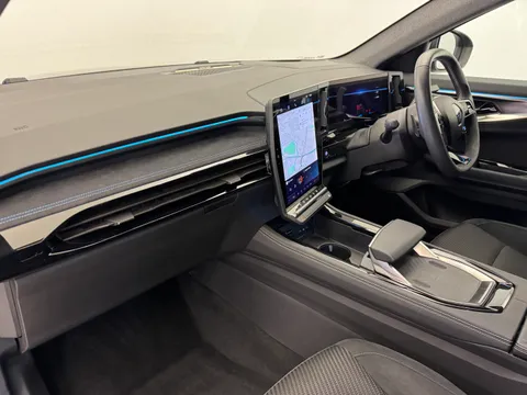 13 of 35 for Renault Austral E-Tech FHEV Techno Esprit Alpine 5dr Auto