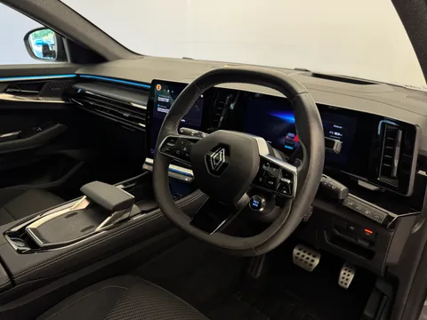 20 of 35 for Renault Austral E-Tech FHEV Techno Esprit Alpine 5dr Auto