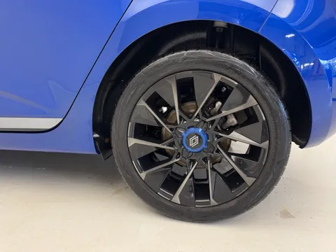 HN25UGU Renault Clio 1.0 TCe 90 Esprit Alpine 5dr Thumbnail #17