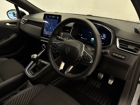 HN25UNS Renault Clio 1.0 TCe 90 Esprit Alpine 5dr Thumbnail #10