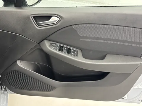 HN25UNS Renault Clio 1.0 TCe 90 Esprit Alpine 5dr Thumbnail #26