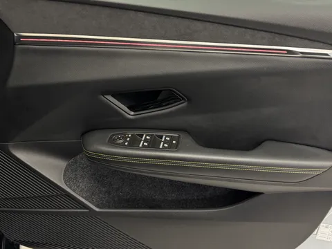 16 of 30 for Renault Megane E-Tech EV60 160kW Techno 60kWh Optimum Charge 5dr Auto