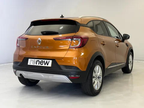 DS71MYZ Renault Captur 1.0 TCE 90 Iconic 5dr Thumbnail #4