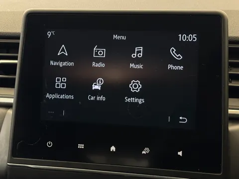 DS71MYZ Renault Captur 1.0 TCE 90 Iconic 5dr Thumbnail #9