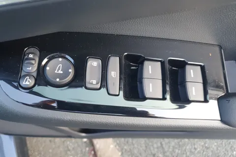 MC73NZW Honda Hr-V 1.5 eHEV Advance 5dr CVT Thumbnail #23