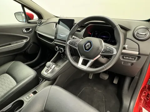 LV21OVC Renault Zoe 100kW i GT Line R135 50kWh Rapid Charge 5dr Auto Thumbnail #21