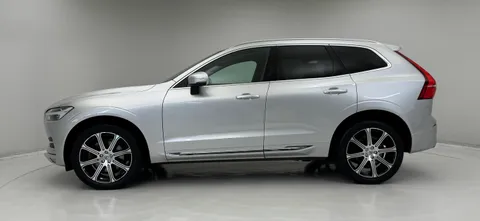 KV70LZE Volvo XC60 2.0 B5D Inscription Pro 5dr AWD Geartronic Thumbnail #3