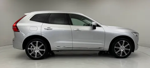 KV70LZE Volvo XC60 2.0 B5D Inscription Pro 5dr AWD Geartronic Thumbnail #6