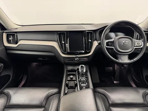 KV70LZE Volvo XC60 2.0 B5D Inscription Pro 5dr AWD Geartronic Thumbnail #11