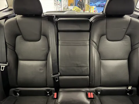 KV70LZE Volvo XC60 2.0 B5D Inscription Pro 5dr AWD Geartronic Thumbnail #14