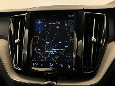 KV70LZE Volvo XC60 2.0 B5D Inscription Pro 5dr AWD Geartronic Thumbnail #17