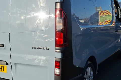 VO72ZHT Audi A4 2.0 TDI 143 S Line 5dr Thumbnail #35