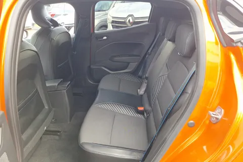 BG73CVR Renault Clio 1.6 E-TECH full hybrid 145 Esprit Alpine 5dr Auto Thumbnail #11