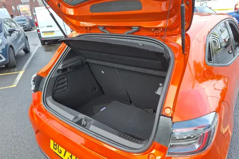 BG73CVR Renault Clio 1.6 E-TECH full hybrid 145 Esprit Alpine 5dr Auto Thumbnail #21