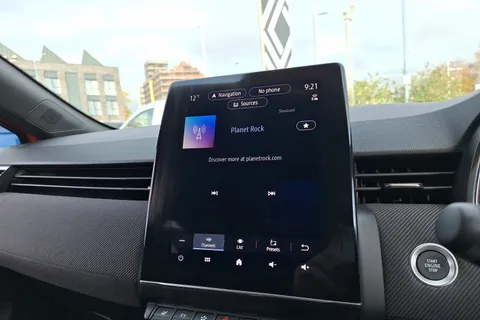 BG73CVR Renault Clio 1.6 E-TECH full hybrid 145 Esprit Alpine 5dr Auto Thumbnail #36