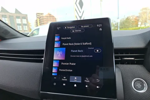 BG73CVR Renault Clio 1.6 E-TECH full hybrid 145 Esprit Alpine 5dr Auto Thumbnail #37