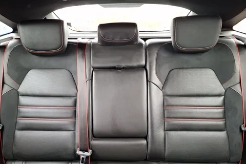 9 of 40 for Renault ARKANA 1.6 E-TECH Hybrid 145 R.S. Line 5dr Auto