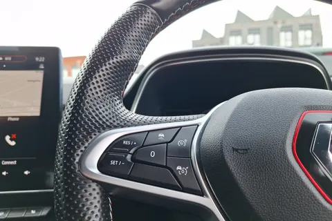 30 of 40 for Renault ARKANA 1.6 E-TECH Hybrid 145 R.S. Line 5dr Auto