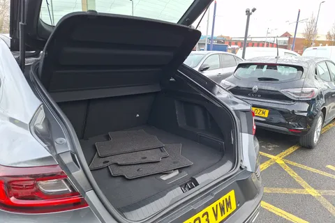 18 of 40 for Renault ARKANA 1.6 E-TECH Hybrid 145 R.S. Line 5dr Auto