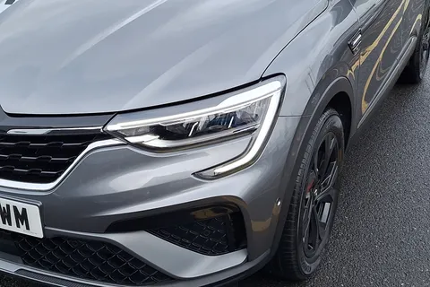 14 of 40 for Renault ARKANA 1.6 E-TECH Hybrid 145 R.S. Line 5dr Auto