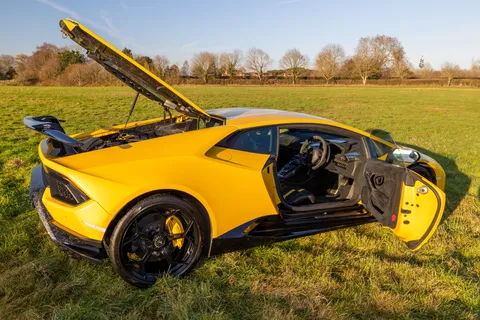 V333AJS Lamborghini Huracan LP 640-4 Performante 2dr LDF Thumbnail #15