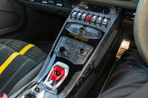 V333AJS Lamborghini Huracan LP 640-4 Performante 2dr LDF Thumbnail #35