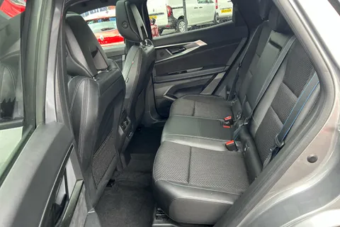 BN73ZKG Renault Austral E-Tech FHEV Iconic Esprit Alpine 5dr Auto 4C Thumbnail #11