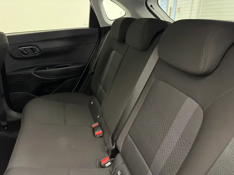 EA25YXK Hyundai i20 1.0T GDi Premium 5dr DCT Thumbnail #11