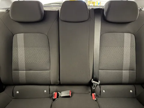 EA25YXK Hyundai i20 1.0T GDi Premium 5dr DCT Thumbnail #16