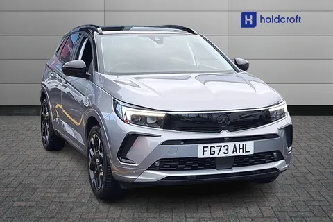 FG73AHL Vauxhall Grandland 1.2 Turbo Ultimate 5dr Auto Thumbnail #2