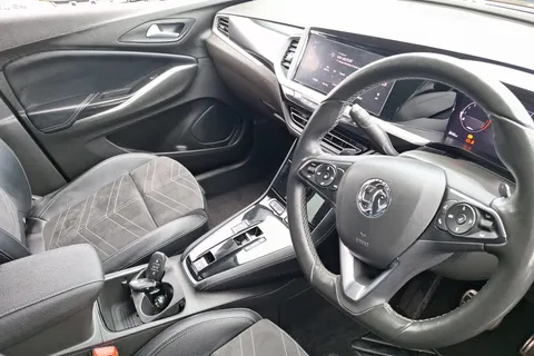 FG73AHL Vauxhall Grandland 1.2 Turbo Ultimate 5dr Auto Thumbnail #13