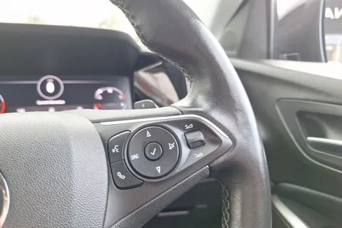 FG73AHL Vauxhall Grandland 1.2 Turbo Ultimate 5dr Auto Thumbnail #38