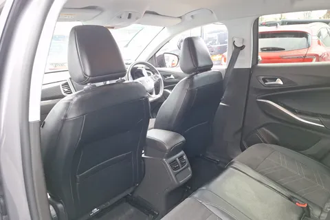 FG73AHL Vauxhall Grandland 1.2 Turbo Ultimate 5dr Auto Thumbnail #32