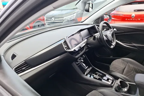 FG73AHL Vauxhall Grandland 1.2 Turbo Ultimate 5dr Auto Thumbnail #31