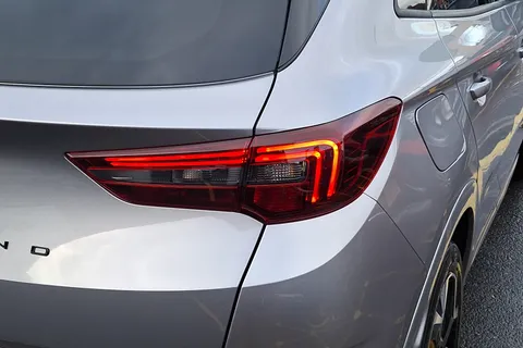 FG73AHL Vauxhall Grandland 1.2 Turbo Ultimate 5dr Auto Thumbnail #18