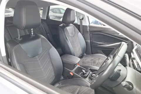 FG73AHL Vauxhall Grandland 1.2 Turbo Ultimate 5dr Auto Thumbnail #36