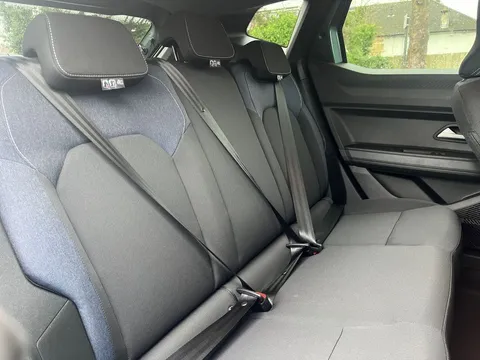 DL75UMS Dacia Duster 1.6 Hybrid 140 Journey 5dr Auto Thumbnail #10