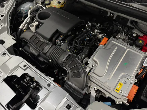 DL75UOU Dacia Duster 1.6 Hybrid 140 Journey 5dr Auto Thumbnail #26