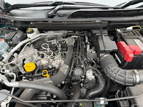 OE74SJU Nissan Qashqai 1.3 DiG-T MH Tekna 5dr Thumbnail #10