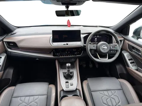 OE74SJU Nissan Qashqai 1.3 DiG-T MH Tekna 5dr Thumbnail #12