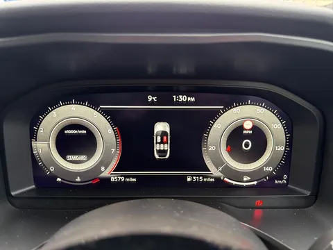 OE74SJU Nissan Qashqai 1.3 DiG-T MH Tekna 5dr Thumbnail #13