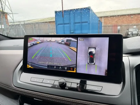 OE74SJU Nissan Qashqai 1.3 DiG-T MH Tekna 5dr Thumbnail #15