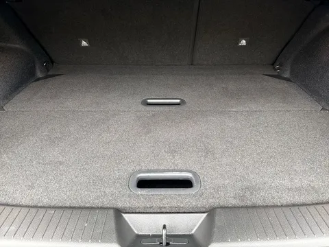 OE74SJU Nissan Qashqai 1.3 DiG-T MH Tekna 5dr Thumbnail #19