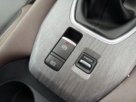 OE74SJU Nissan Qashqai 1.3 DiG-T MH Tekna 5dr Thumbnail #26