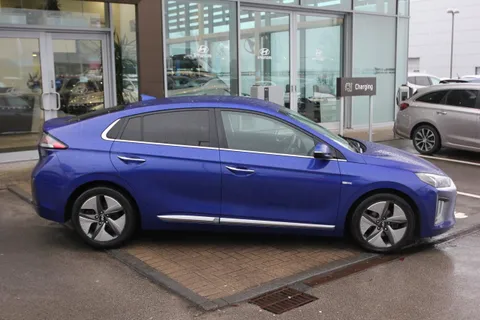 DE69CVT Hyundai Ioniq 1.6 GDi Hybrid Premium SE 5dr DCT Thumbnail #3
